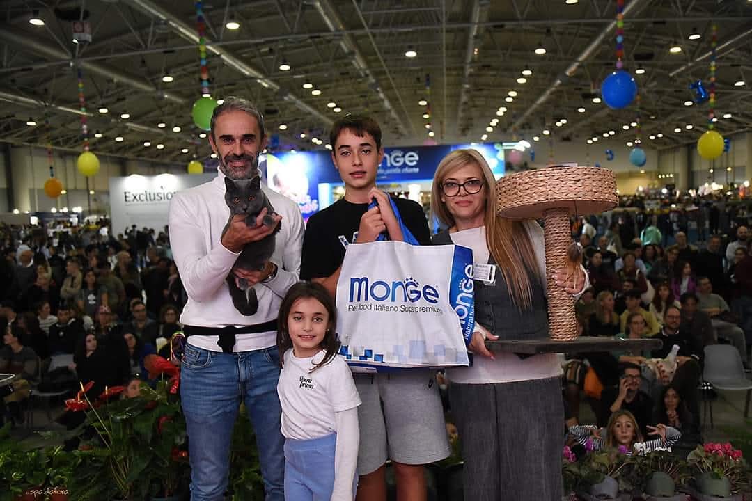 Premiazione dell'allevamento Opera Prima durante una mostra felina